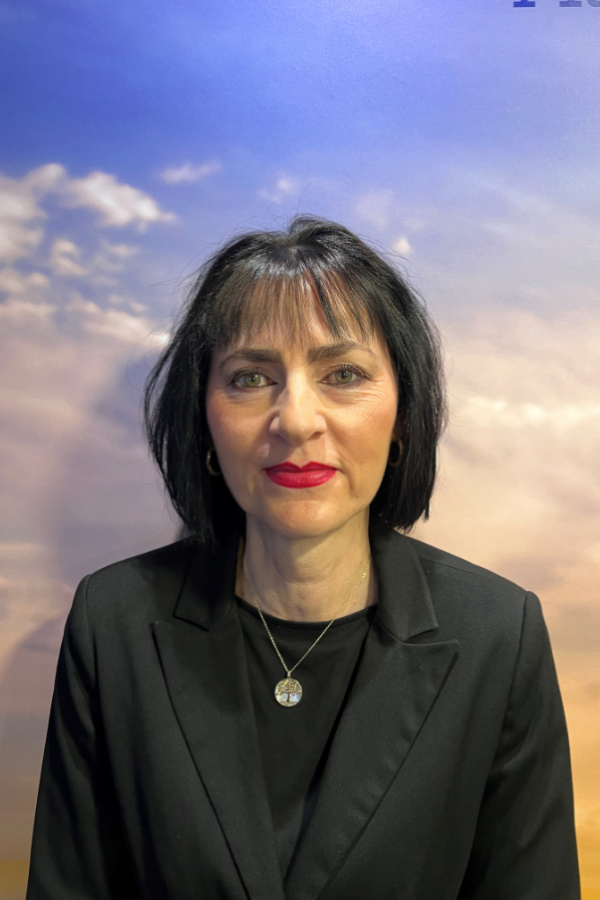 Helen Davies, Sales Negotiator GlynJones